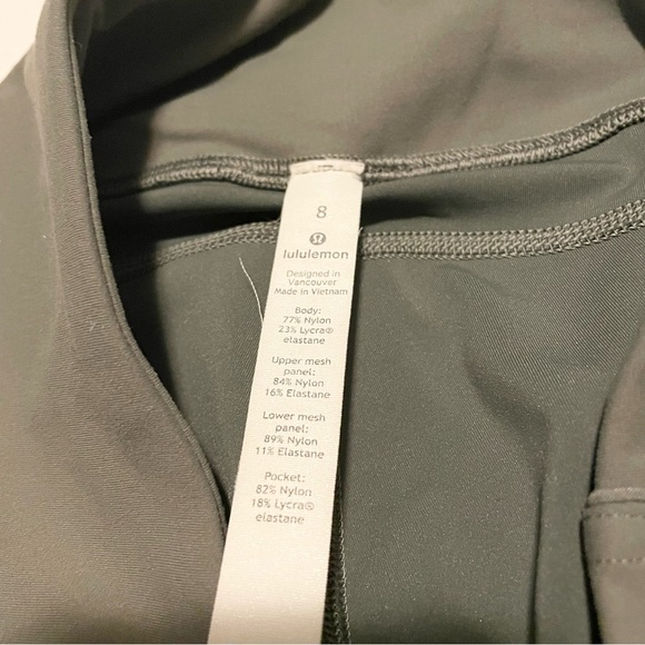 Lululemon Bootcamp Ready Tight Leggings Size 8 - Picture 7 of 15
